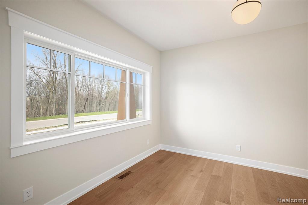 4339 MCCORMICK Drive, Linden, MI 48451 — Photo 13