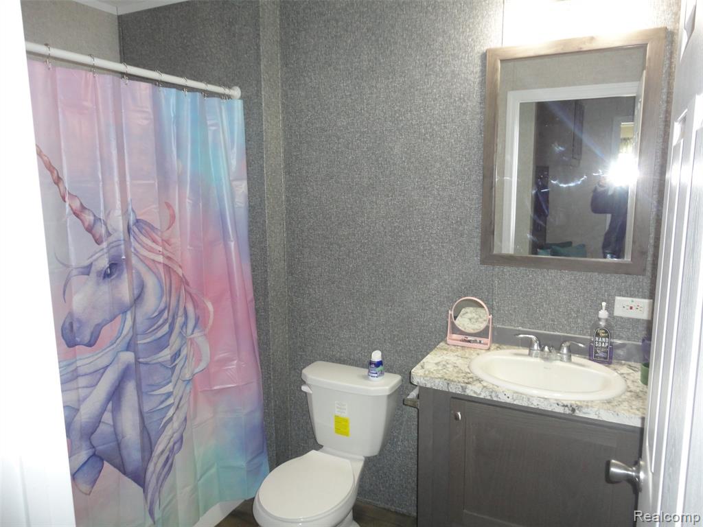 170 Newbury, Adrian, MI 49221 — Photo 14