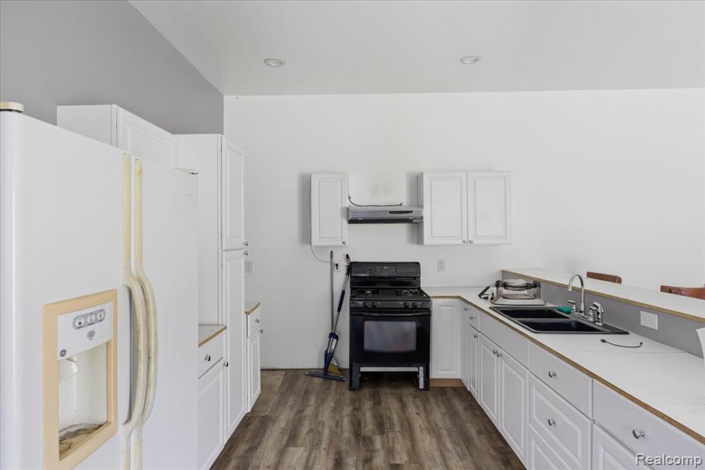 4718 Davison Road, Lapeer, MI 48446 — Photo 15