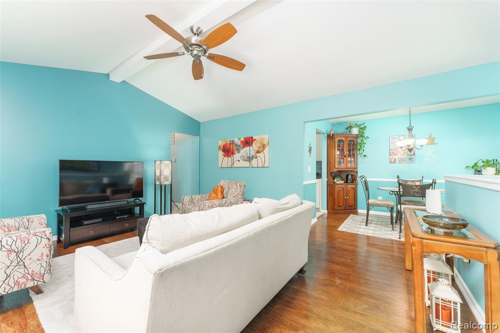 722 Griswold Street, 8, Howell, MI 48843 — Photo 5