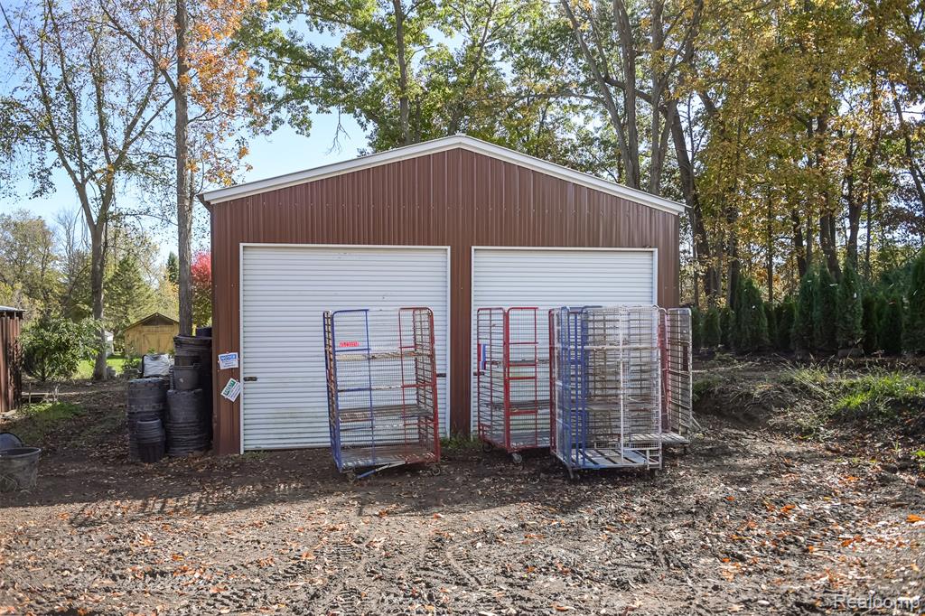 2076 Seymour Lake Road, Ortonville, MI 48462 — Photo 23