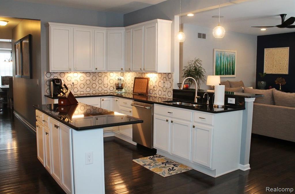 483 PROSPECT HILL Street, Canton, MI 48188 — Photo 19
