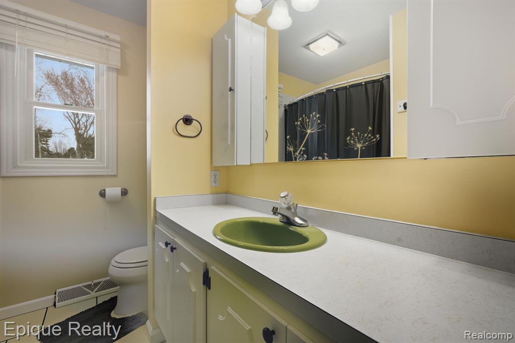 8511 Krouse Road, Ovid, MI 48866 — Photo 13