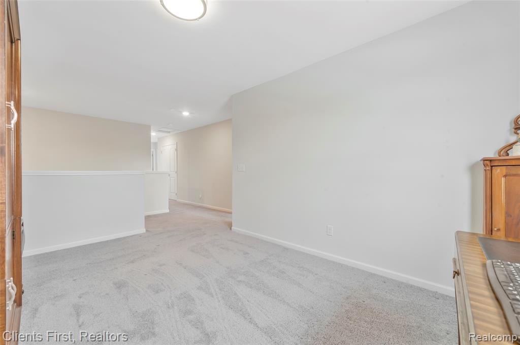 8689 Grove Street, Washington, MI — Photo 26