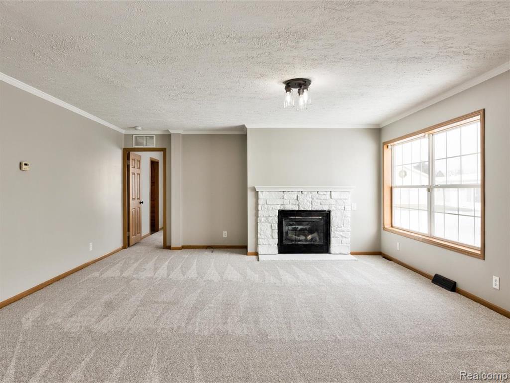 3211 Keewahdin #139 Road, Fort Gratiot, MI 48059 — Photo 4