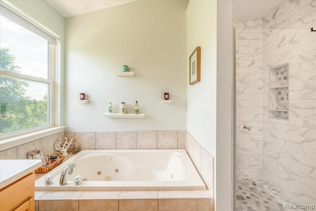 9193 E Walden Drive, Belleville, MI 48111 — Photo 54