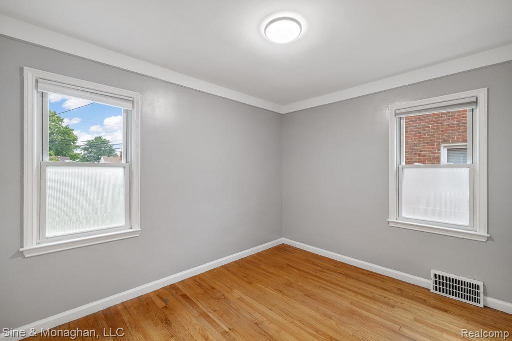 7854 Jackson Street, Taylor, MI 48180 — Photo 13