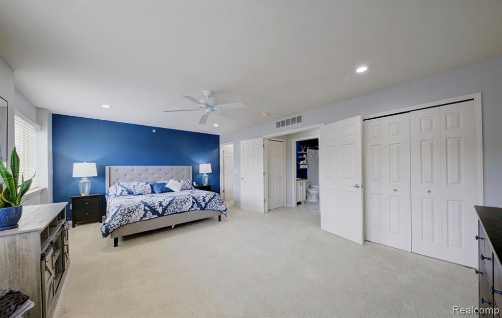 421 Village Drive, Walled Lake, MI 48390 — Photo 21