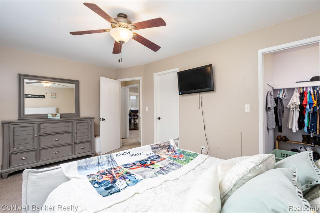 1068 KINGS, Canton, MI 48188 — Photo 21