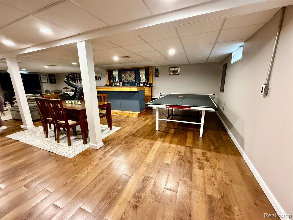 509 W PARKER Avenue, Madison Heights, MI 48071 — Photo 16