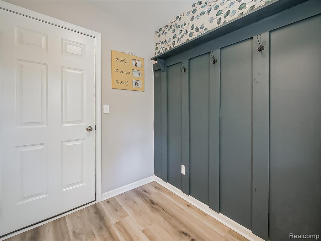 504 Anne Avenue, Brighton, MI 48116 — Photo 15