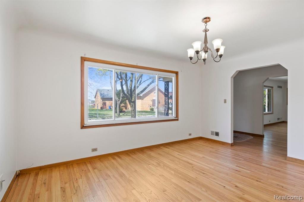 7110 NORMILE Street, Dearborn, MI 48126 — Photo 10