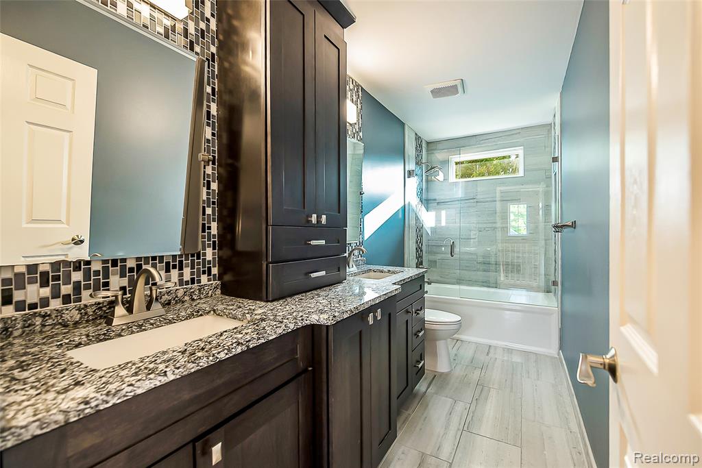 25823 Carriage Lane, South Lyon, MI 48178 — Photo 22