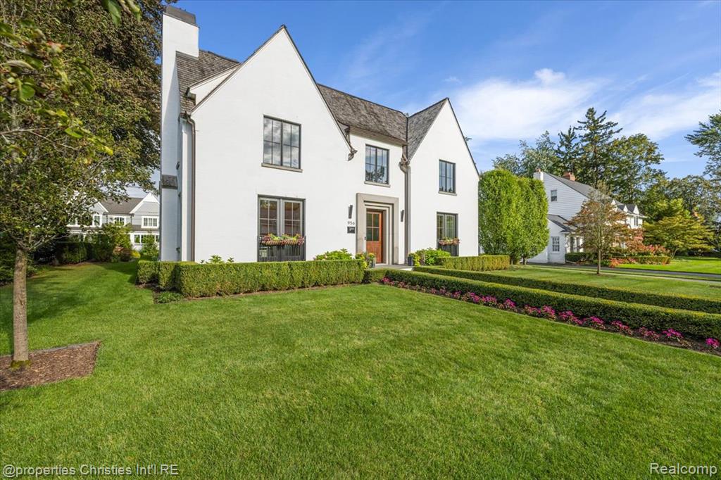 956 Westwood Drive, Birmingham, MI 48009 — Photo 4