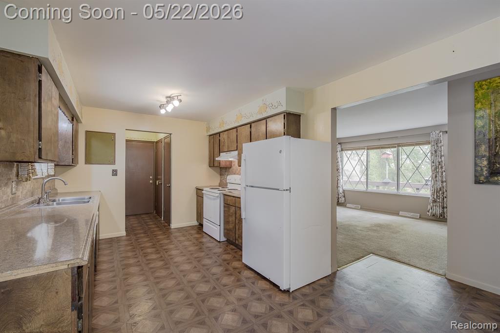 1440 Harding Avenue, Lake Orion, MI 48362 — Photo 11