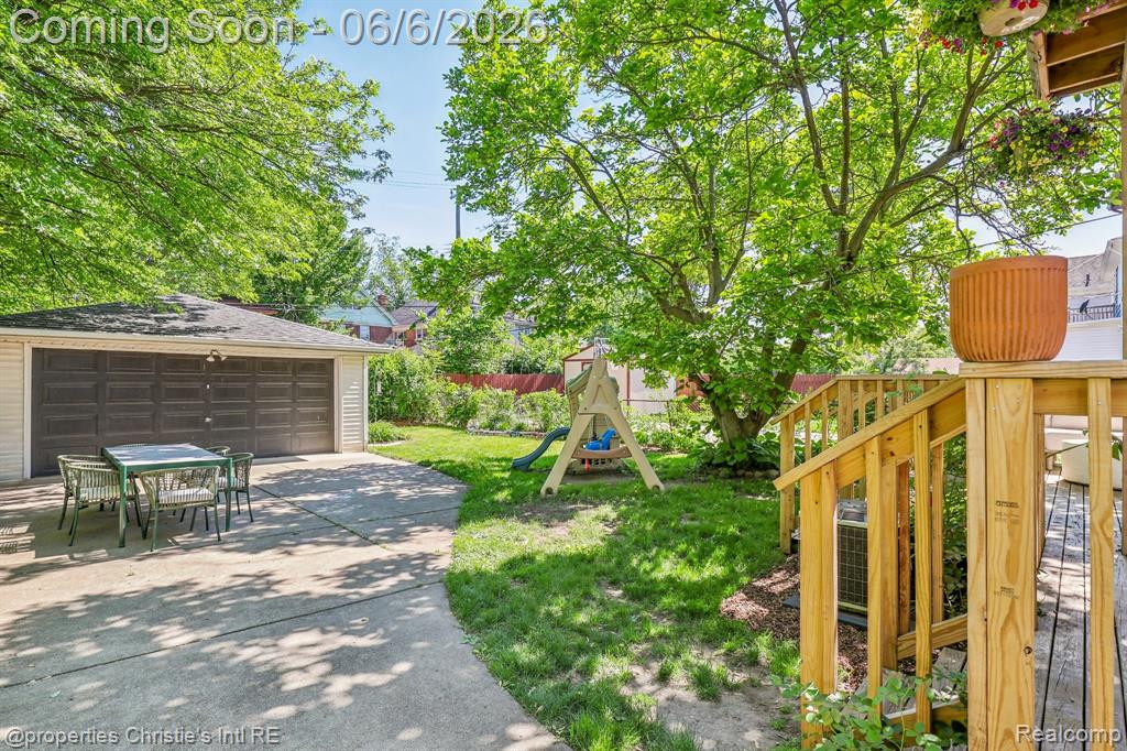 2239 Atkinson Street, Detroit, MI 48206 — Photo 30