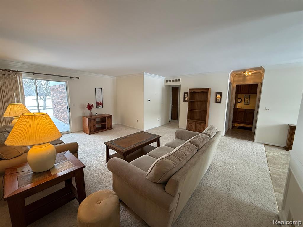 774 COUNTRY CLUB Drive, Saint Clair Shores, MI 48082 — Photo 7