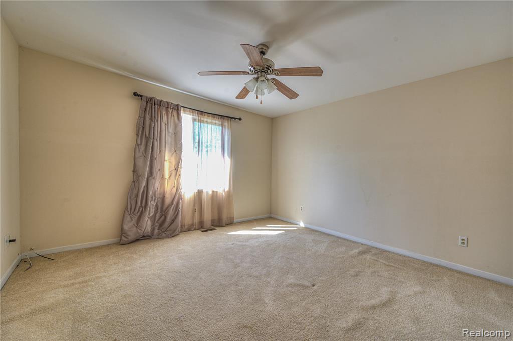 6460 Charles Drive, West Bloomfield, MI — Photo 39