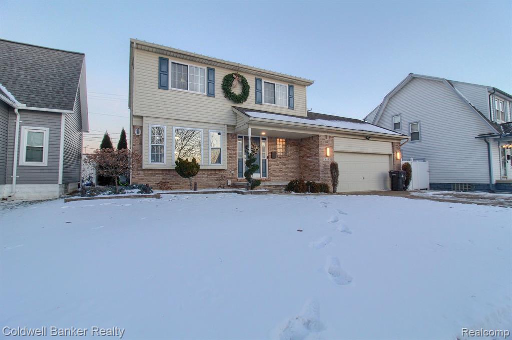 947 1ST Street, Wyandotte, MI 48192 — Photo 2
