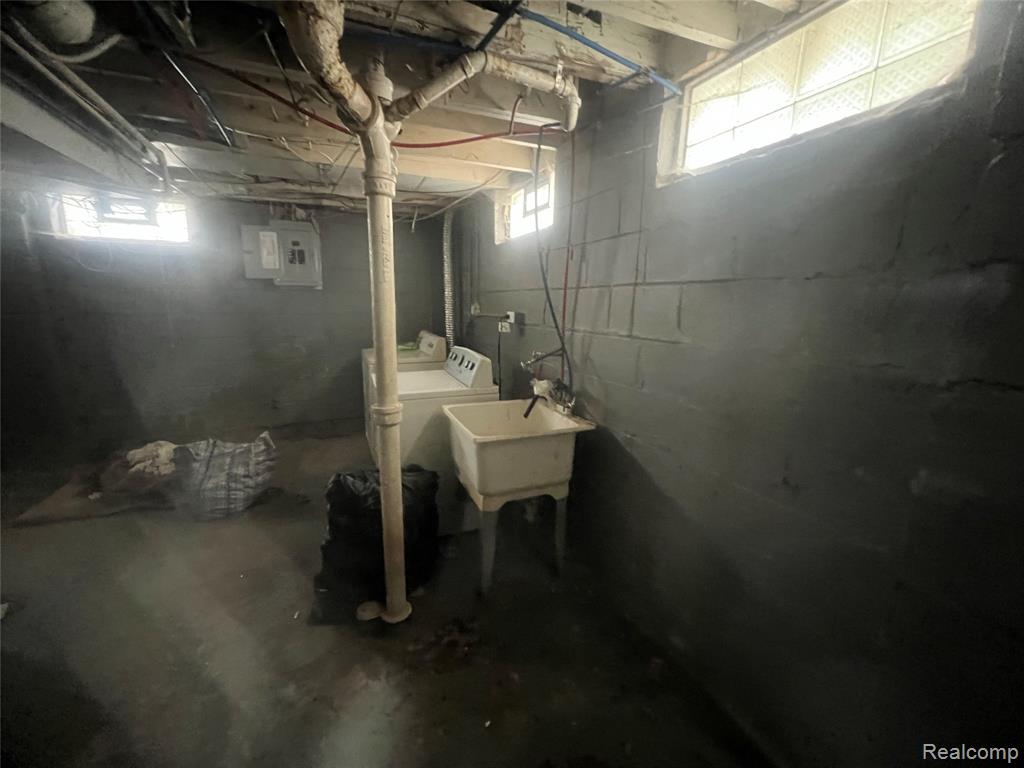 20543 Waltham Street, Detroit, MI 48205 — Photo 37