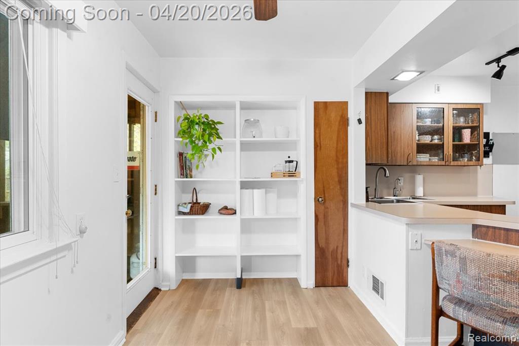 1232 Bel Air Drive, Flint, MI 48507 — Photo 10
