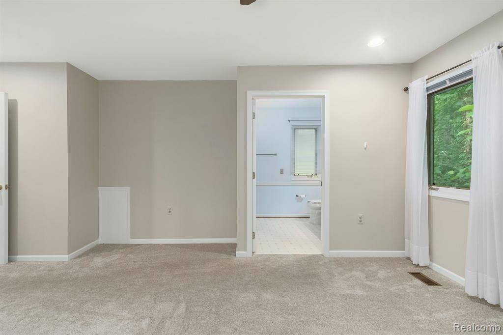 21433 Archwood Circle, Farmington Hills, MI 48336 — Photo 30