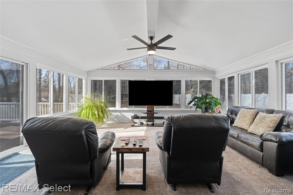 5401 S Sycamore Drive, Burton, MI 48509 — Photo 20