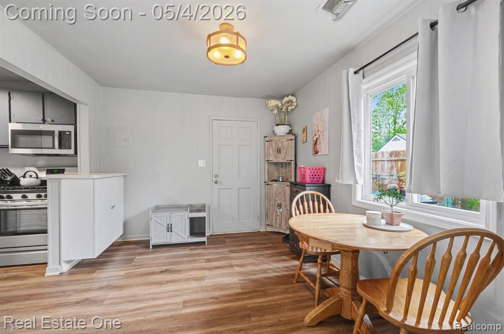 247 Kenyon Drive, Troy, MI 48083 — Photo 8