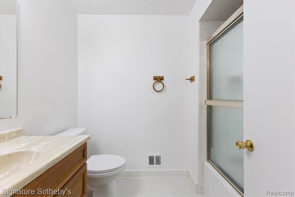 27598 E ECHO, 248, Farmington Hills, MI 48334 — Photo 13