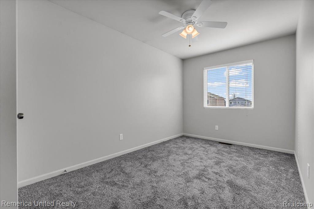 6453 MISTY, Waterford, MI 48327 — Photo 16