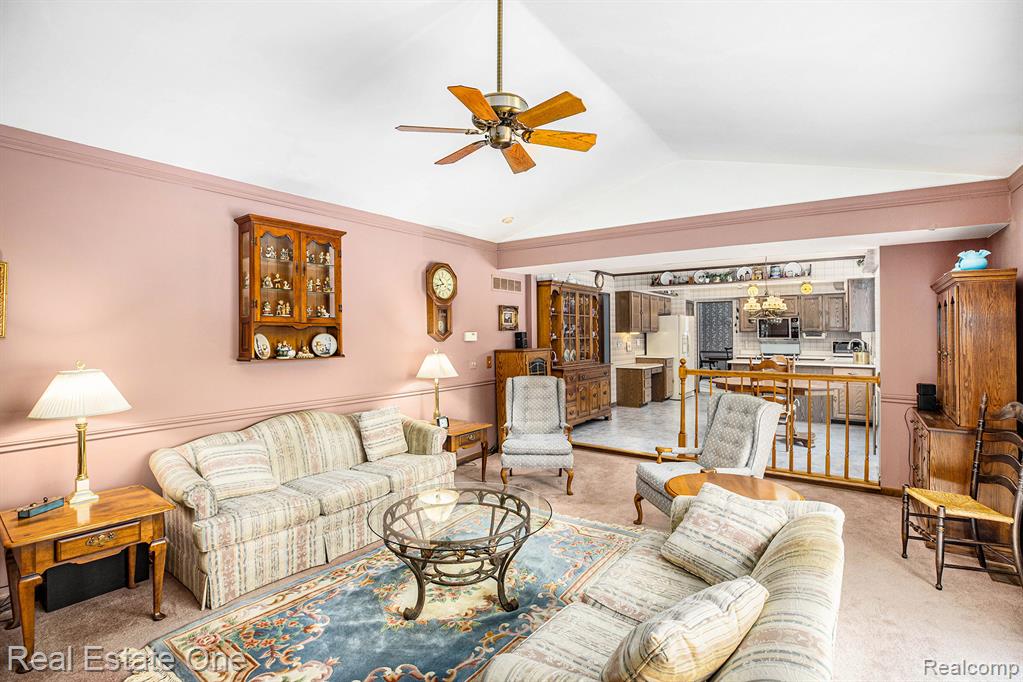 5193 Crowfoot Drive, Troy, MI 48085 — Photo 8