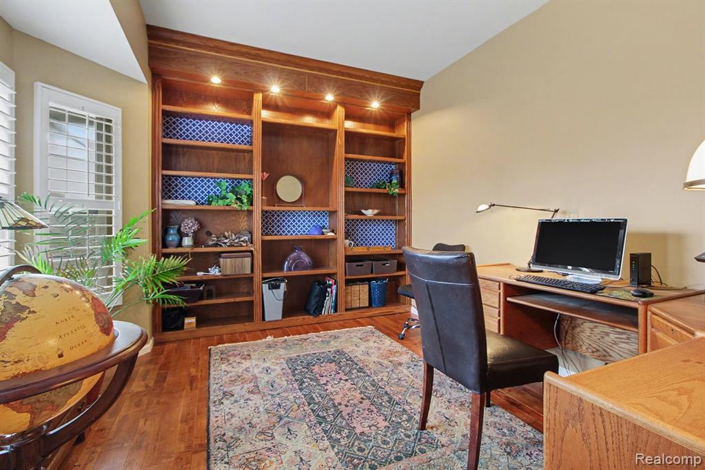 5744 Hidden Lane Court, White Lake, MI 48383 — Photo 16