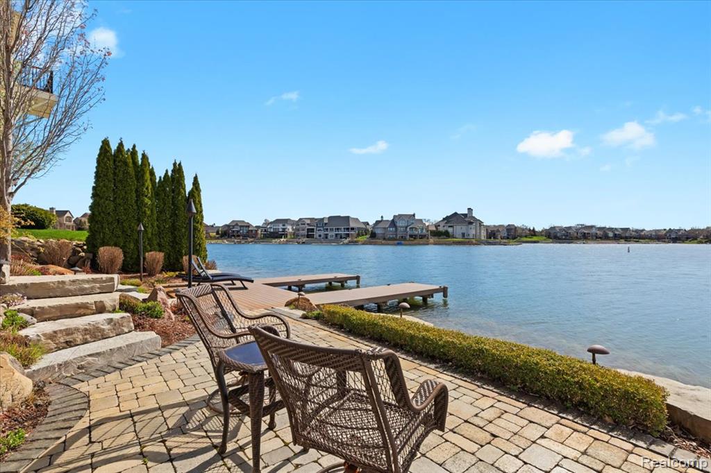 8403 BOULDER SHORES Drive, South Lyon, MI 48178 — Photo 34