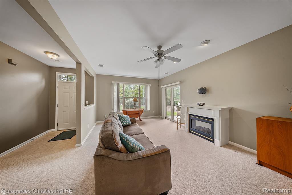1758 FLAGSTONE Circle, 3, Rochester, MI 48307 — Photo 4