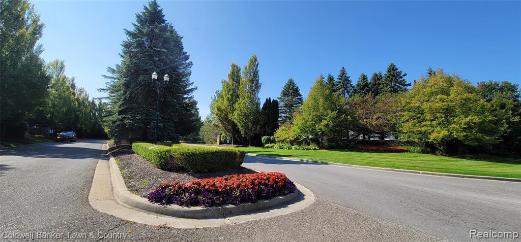 11108 Wood Run Circle, South Lyon, MI 48178 — Photo 39