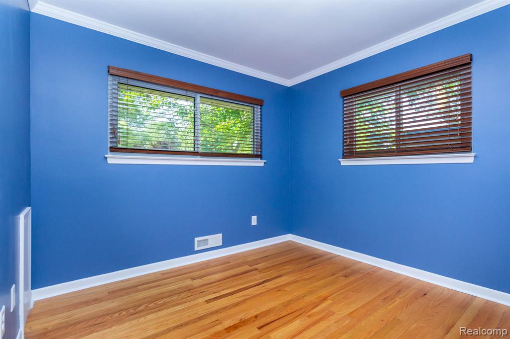4333 Manor Avenue, Royal Oak, MI 48073 — Photo 18