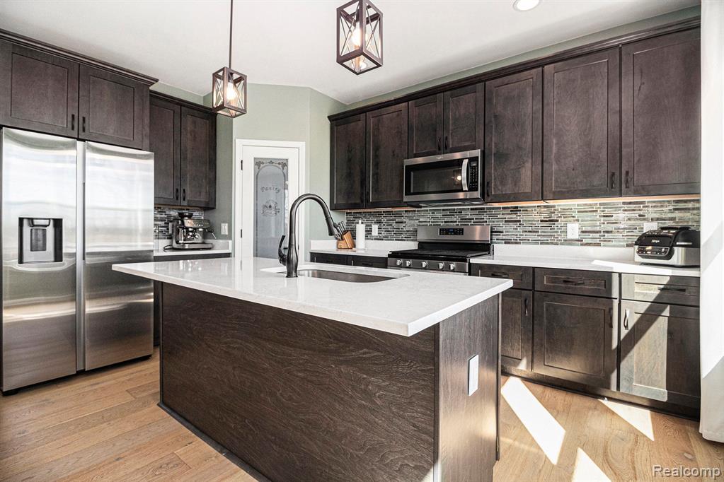 4334 ROLLING MEADOW Lane, Ypsilanti, MI 48197 — Photo 10