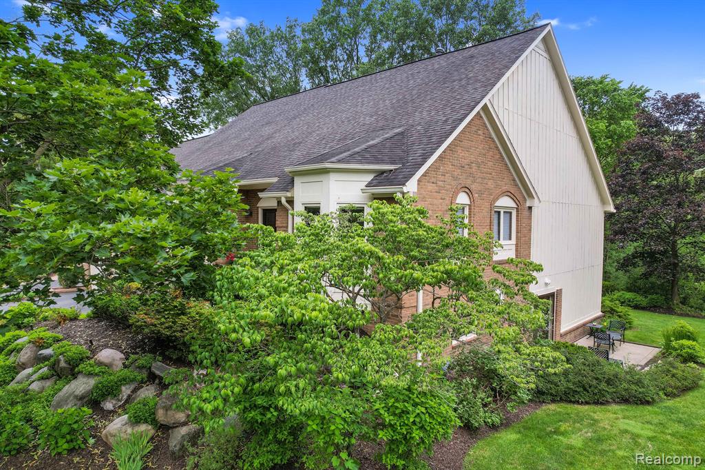 72 Vaughan Ridge Road, Bloomfield Hills, MI 48304 — Photo 59
