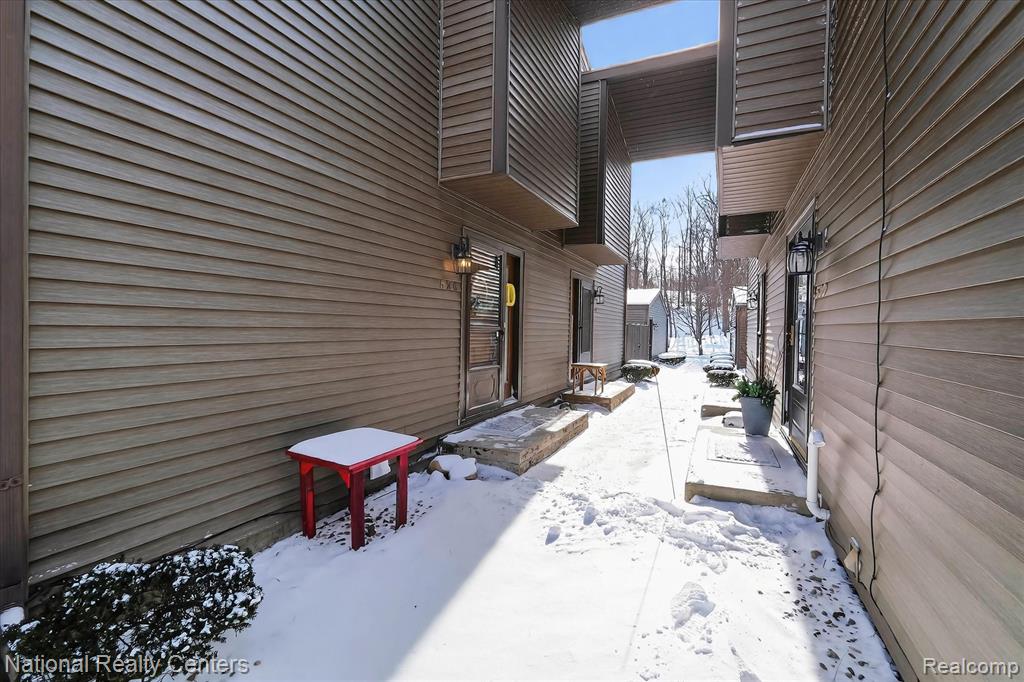 526 W Rockwell Street, Fenton, MI 48430 — Photo 7