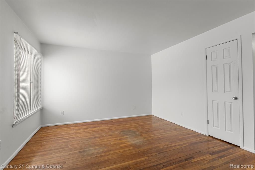 4994 Campbell Street, Dearborn Heights, MI 48125 — Photo 12