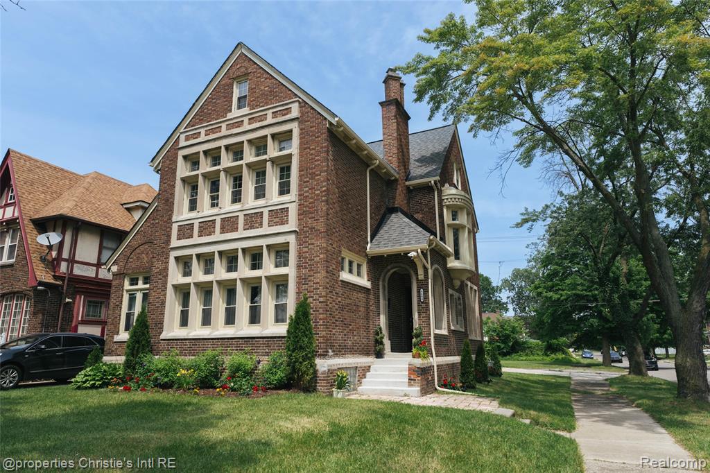 8604 La Salle Boulevard, Detroit, MI 48206 — Photo 2