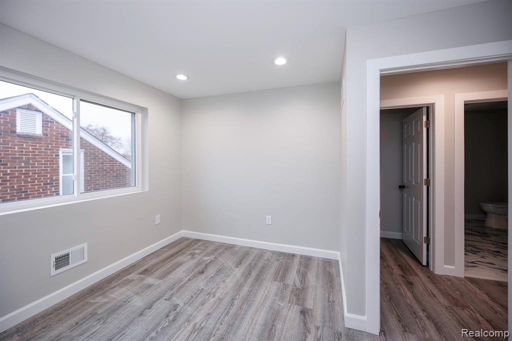 7519 Orchard Avenue, Dearborn, MI 48126 — Photo 40