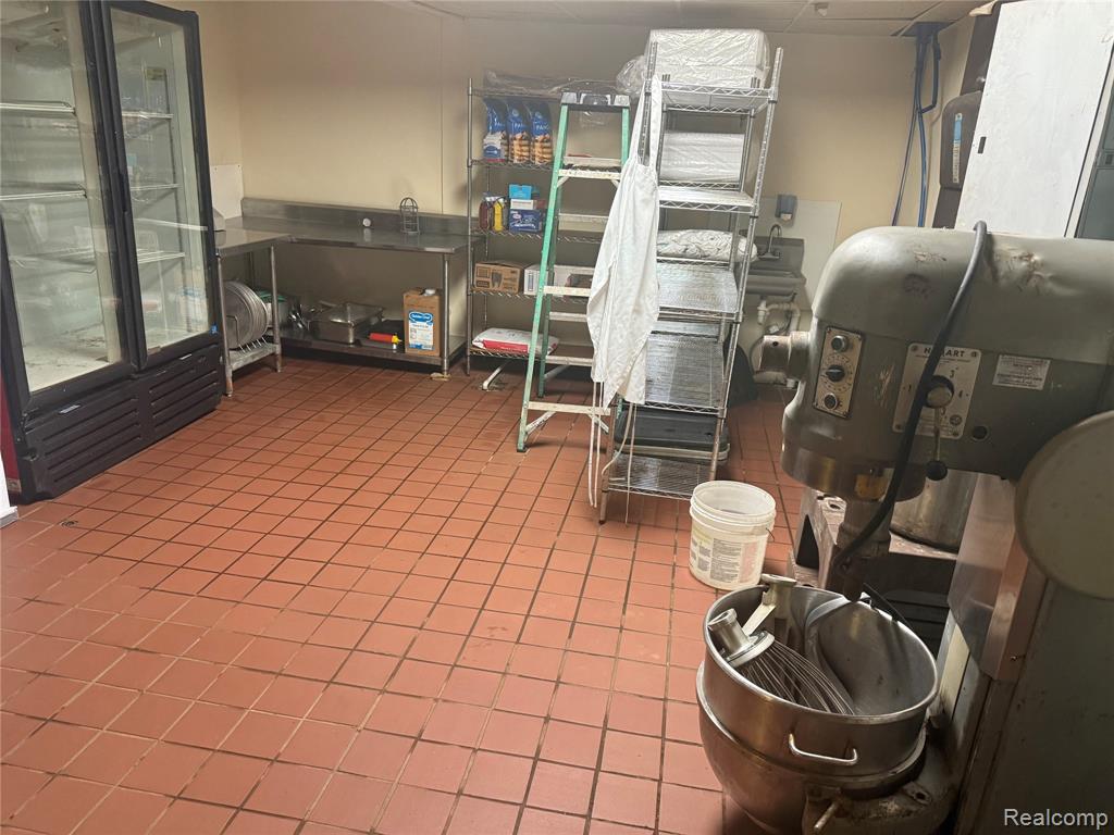 3457 N GENESEE Road, Flint, MI 48506 — Photo 10