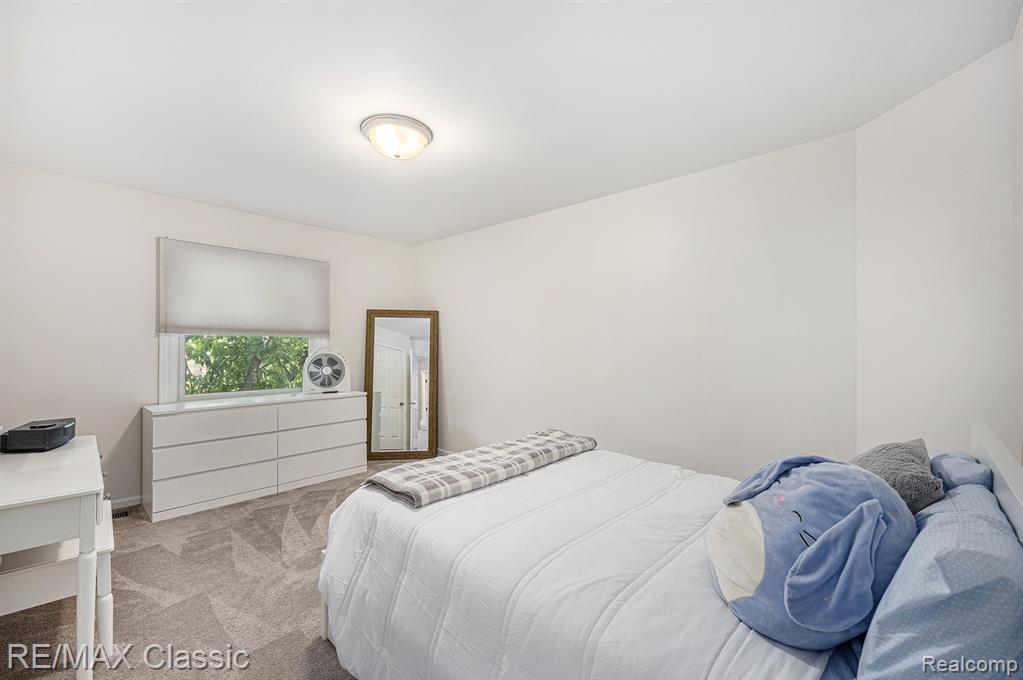 45483 Addington Lane, Novi, MI — Photo 23