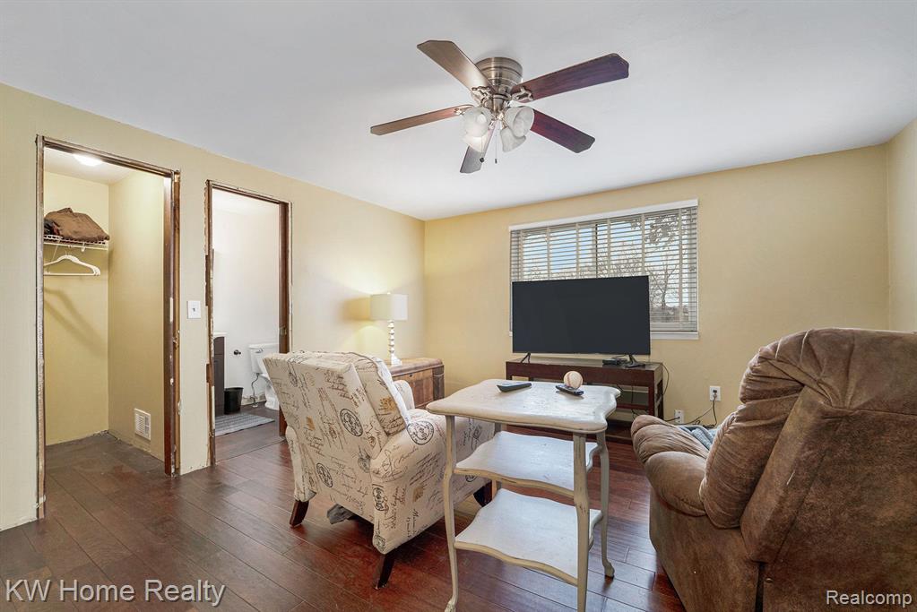 47247 BARTLETT Drive, Canton, MI 48187 — Photo 25