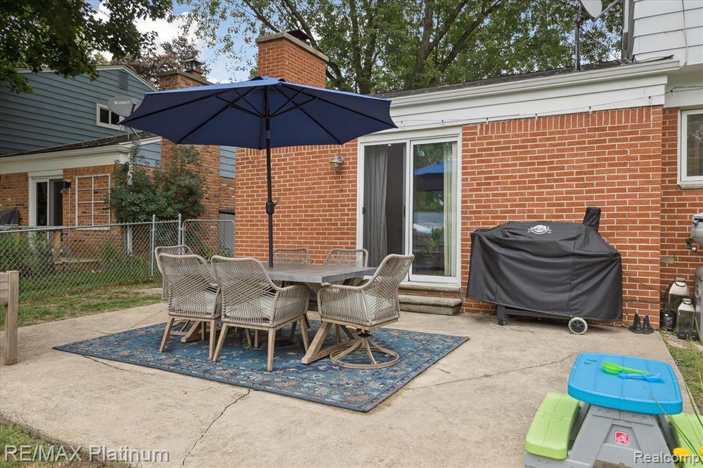572 Old Creek Drive, Saline, MI 48176 — Photo 42