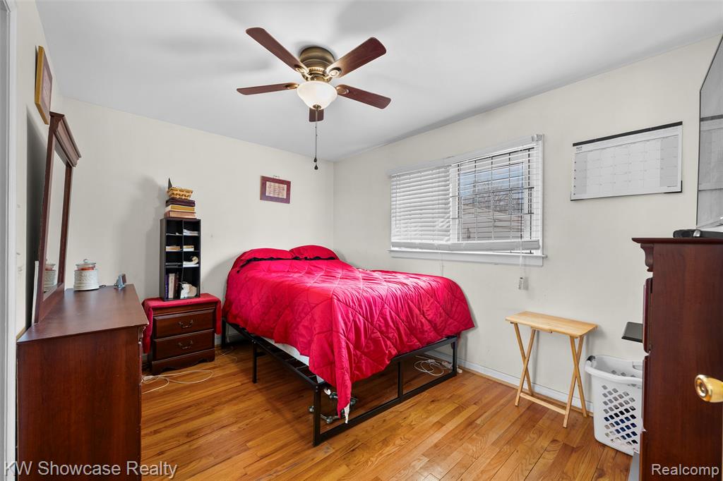 19560 Berg Road, Detroit, MI 48219 — Photo 20
