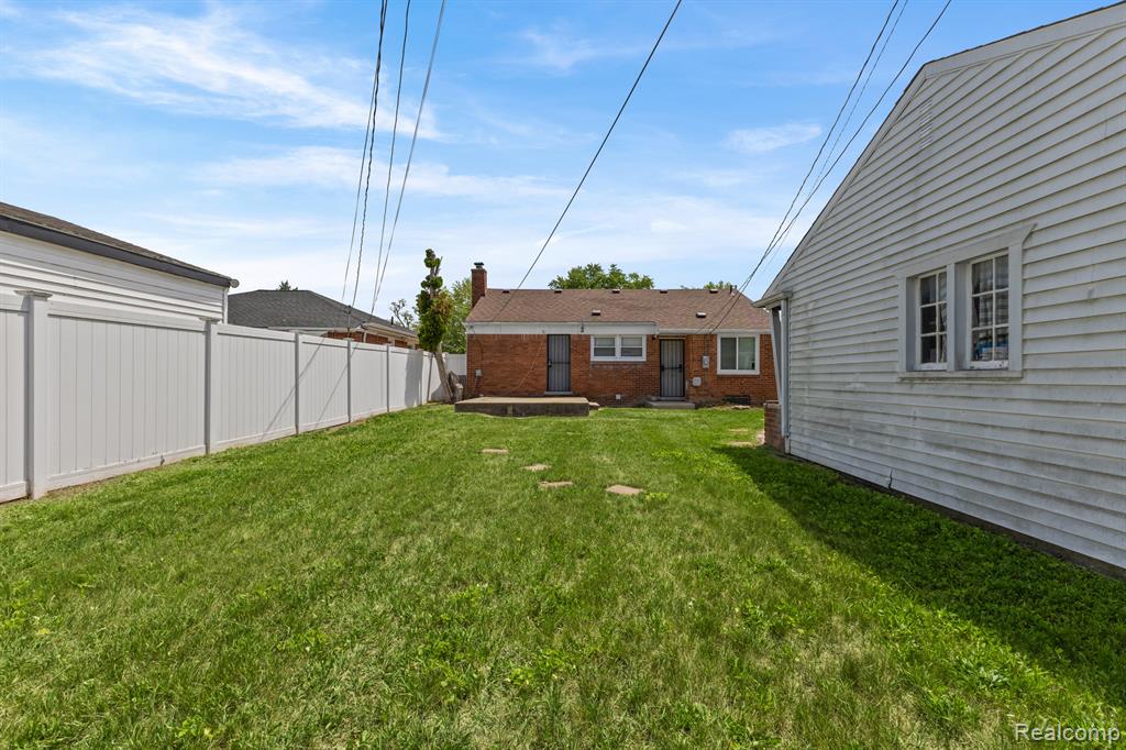 20261 Burt Road, Detroit, MI 48219 — Photo 23