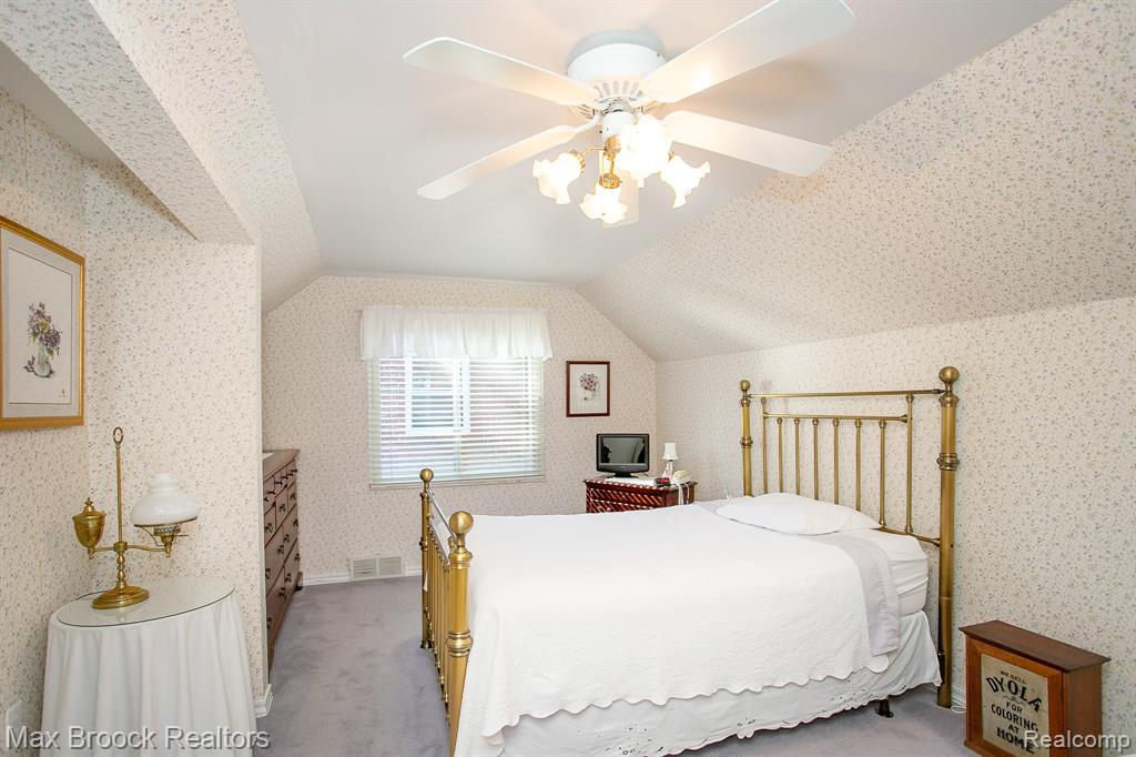 10445 Lincoln Drive, Huntington Woods, MI — Photo 27