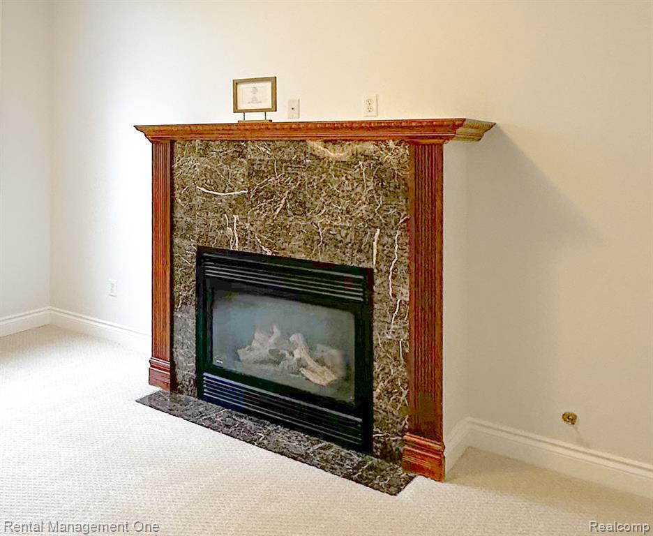 5742 PUTNAM Drive, West Bloomfield, MI 48323 — Photo 10